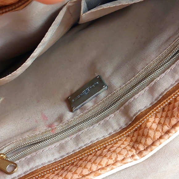 Bijou Brigette Clutch Wristlet - Picture 4 of 13